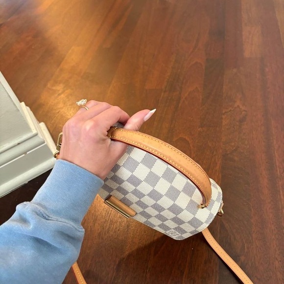 Louis Vuitton Damier Azur Croisette - Picture 8 of 9